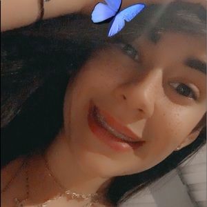 Meet your Posher, Julisa anne